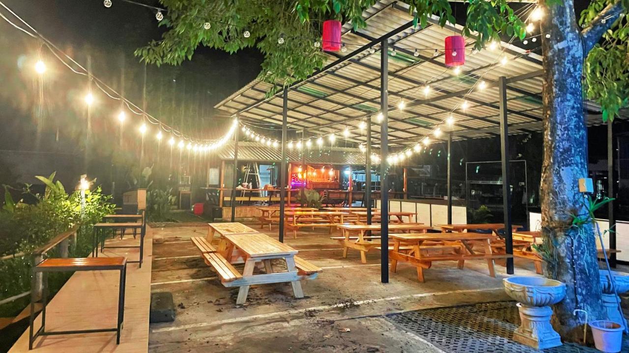 Revolution Hostel Pai Exterior foto